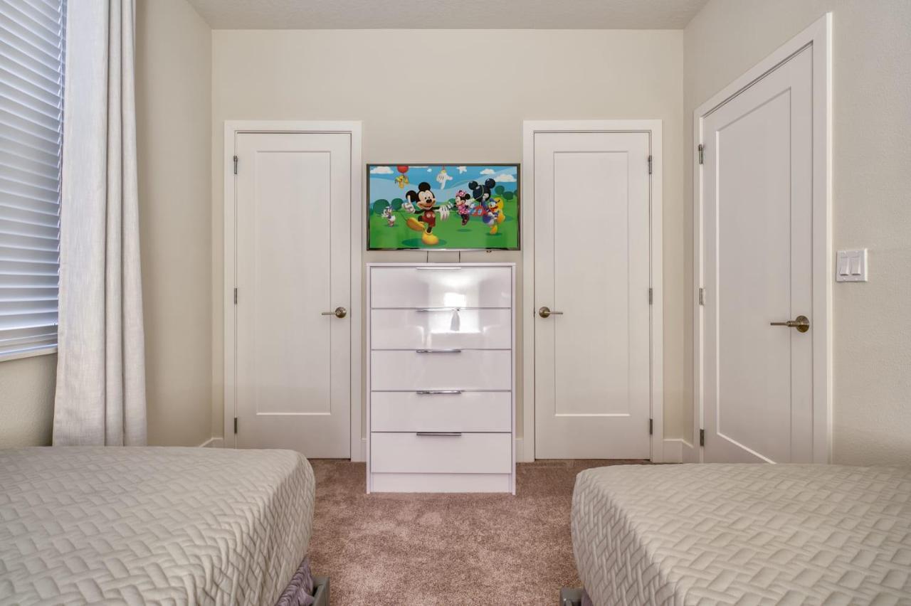 Pleasant Townhome With Private Pool Near Disney Four Corners Esterno foto
