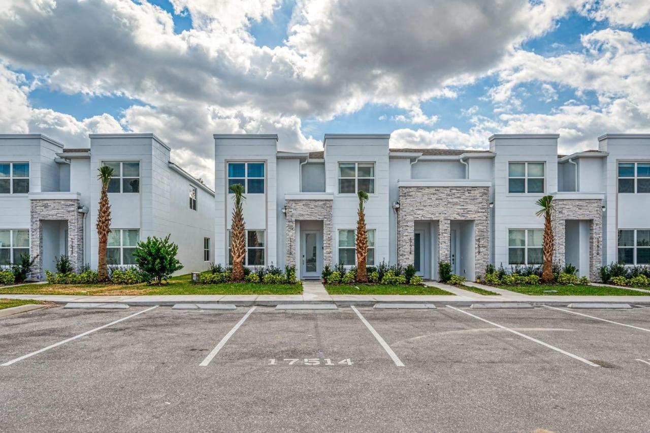 Pleasant Townhome With Private Pool Near Disney Four Corners Esterno foto